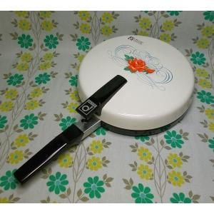 レトロポップ ホーロー製 薔薇花柄 焼物料理器