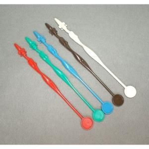 レトロプラスチック ケニヤマドラー