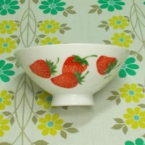レトロポップ 陶器製 イチゴ柄 ご飯茶碗