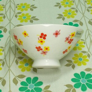 レトロポップ 陶器製 小花柄 ご飯茶碗