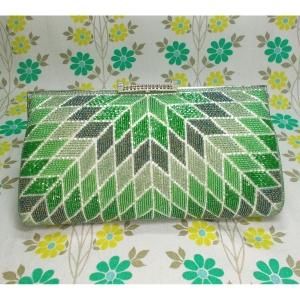 レトロモダン ビーズ刺繍 クラッチバッグ 緑