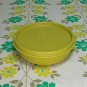 オールドタッパーウェア 丸型 ミニコンテナ アボカドグリーン