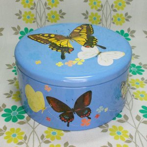 レトロポップ 蝶柄 お菓子の空き缶