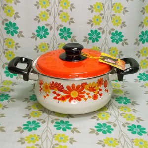 レトロポップ オレンジ花柄 ホーロー製 両手鍋 18cm