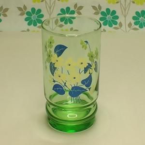 レトロポップ 緑ガラス 花柄 グラス すずかけ草