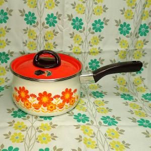レトロポップ オレンジ花柄 ホーロー製 片手鍋 18cm サンフラワー