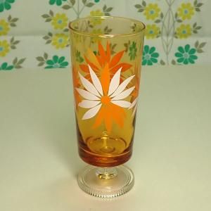 レトロポップ アンバーガラス 花柄 足付きグラス ステムタンブラー 大輪