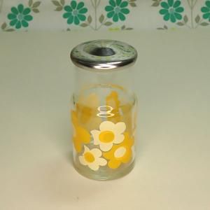レトロポップ イエロー花柄 ガラス製 ソルト&ペッパー 花園