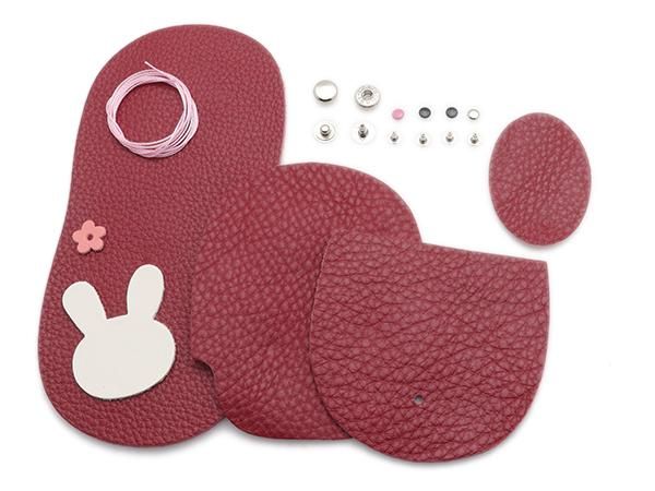 うさぎ　小銭入れ うさぎシリーズ】うさぎの小物 馬蹄型小銭入れキット エンジ&白