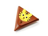 【とらの小物シリーズ】三角小銭入れ チョコ&イエロー 1辺9cm