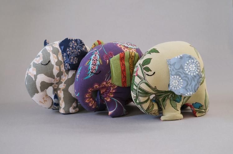 エレファントぬいぐるみ [The Shop] - ジジとババオンラインショップ