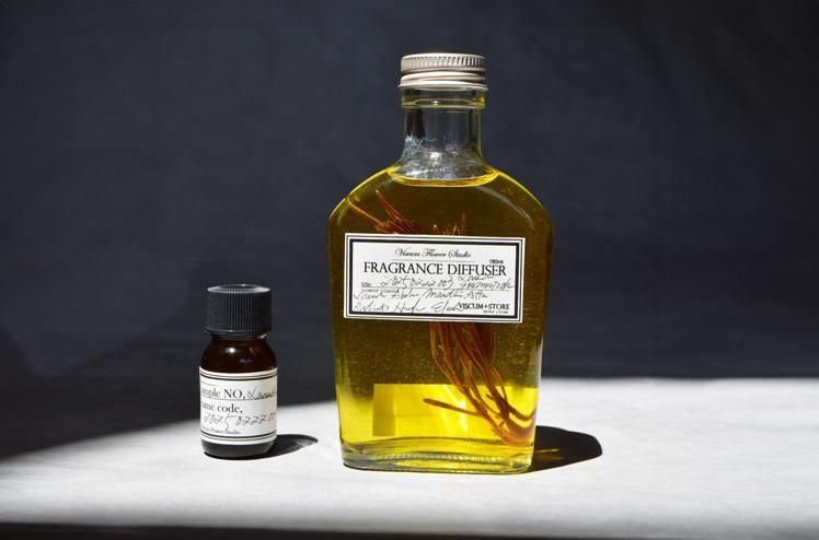 <img class='new_mark_img1' src='https://img.shop-pro.jp/img/new/icons7.gif' style='border:none;display:inline;margin:0px;padding:0px;width:auto;' />ӤȤϤ FRAGRANCE  DIFFUSER 