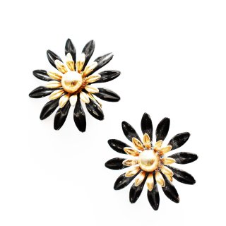 VintageSARAH COVENTRY1960s blackgold flowermotif earrings
