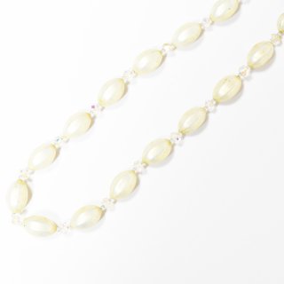 Vintage1960s pearl style beads necklace