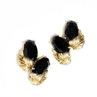 Vintage 1950sǡSchiaparelli blackgold nuts motif glassparts earrings