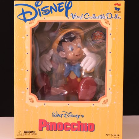 メディコムトイ・VCD 「ピノキオ」・箱の高さ28cm - プロレスマスク・グッズ等の専門店【デポマート －DEPOMART－】です。  人気の商品からレアな商品まで当店独自の商品展開にて皆様をお待ちしております。
