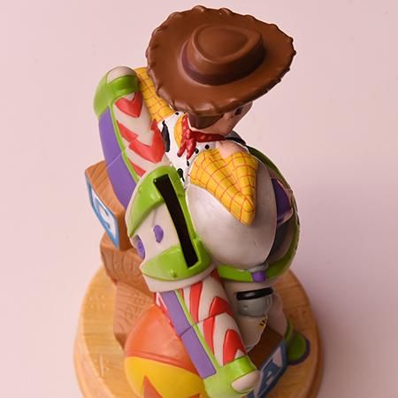 ディズニーストア ジャパン Toy Story バズ ウッディ 貯金箱 高さ22cm プロレスマスクの専門店 デポマート Depomart