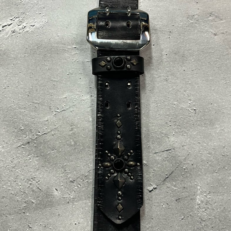 【 42mm Width Vintage tone Leather Guitar Strap / Vintage Studs Design 005  】( SUGIZO Model ) - ModernPirates Online Store