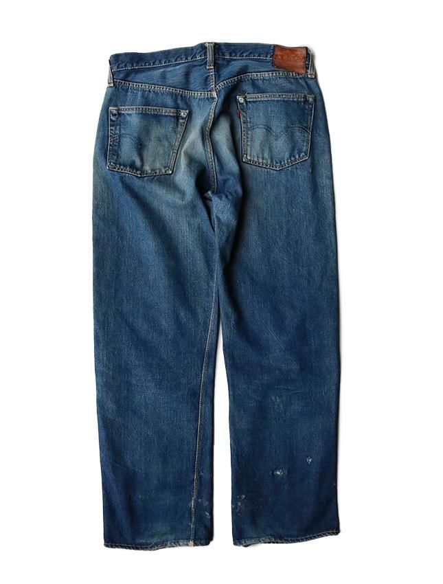 50s LEVIS 501XX WITH LEATHER PACH GOOD COLOR SIZE W33 50s LEVIS 501XX WITH LEATHER PACH GOOD COLOR SIZE W33