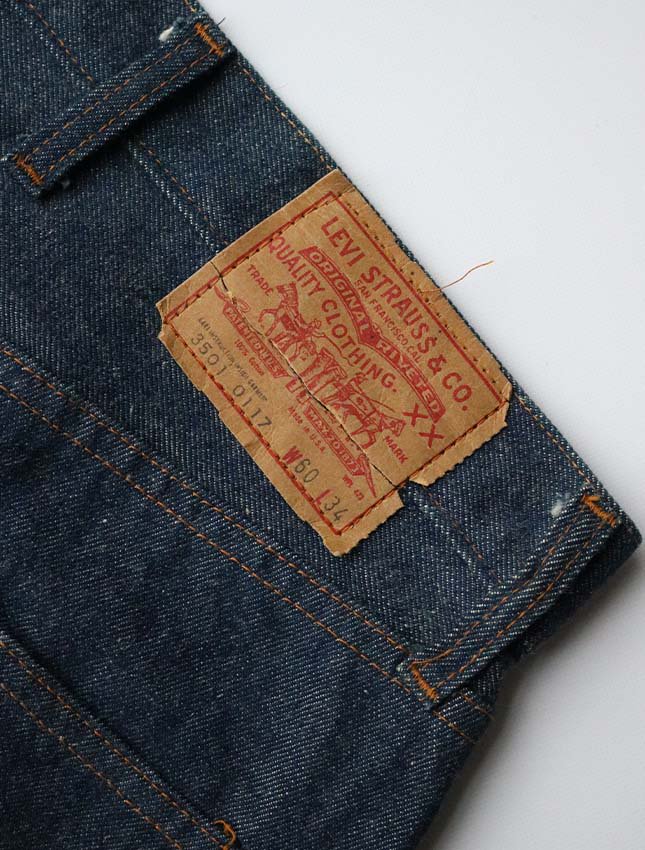 NOS LEVIS 3501 0117 W60 L34 FOR DISPLAY - MATIN, VINTAGE OUTFITTERS ビンテージ古着  富山