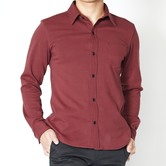 XSサイズ シャツ3位はストレッチカットシャツ（カーキ/ボルドー・XS）。快適なストレッチと他のシャツよりもリラックスしたシルエットが魅力の一枚。
