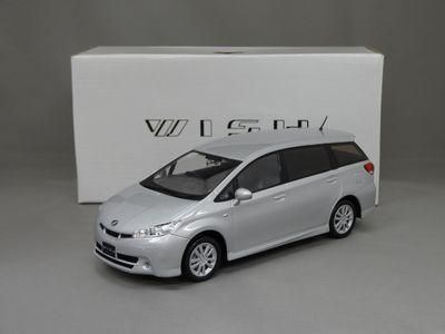 税込】 TOYOTA トヨタ ウィッシュ（WISH）ミニカー 1／24サイズ