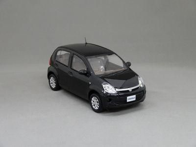 1/30 トヨタ パッソ （クロマイカメタリック） - ミニカー