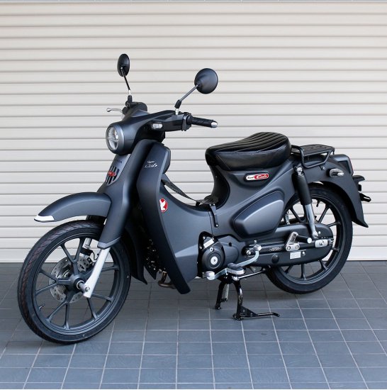 TWR製 HONDA 全年式 スーパーカブ C125用 ２cm ローダウン ビンテージ シート（ブラック）