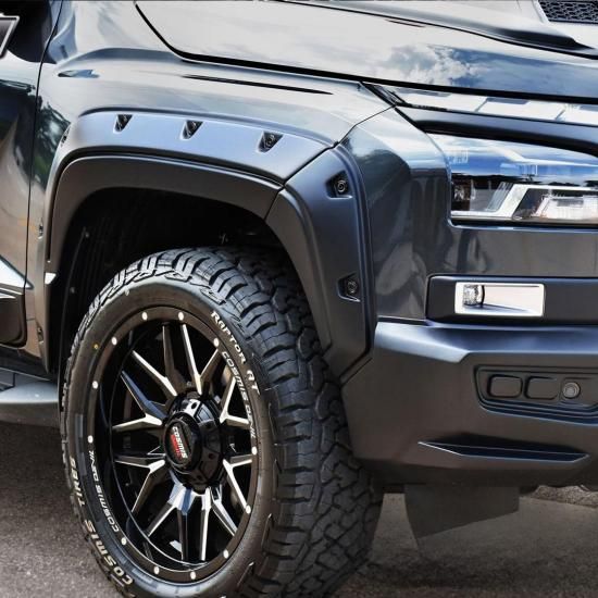 三菱トライトンGSR純正オーバーフェンダーセット 三菱 トライトン GSR ☆トライトンパッケージ☆オーバー