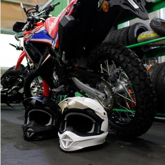 軽量オフロードヘルメット | PSC・SGマーク - 輸入バイクパーツ卸