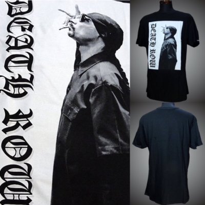 CROOKS&CASTLES クルックス&キャッスルズ Tシャツ (Death Row Snoop Peace Up) T-shirt カラー：ブラック