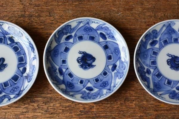 唐物　嘉靖年製　染付け　豆皿　コウモリ　蝙蝠　4枚　希少 唐物 嘉靖年製 染付け 豆皿 コウモリ 蝙蝠 4枚 希少