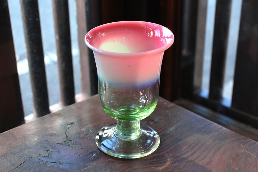 ⭐️乳白色ウラン⭐️アイスクリームカップ