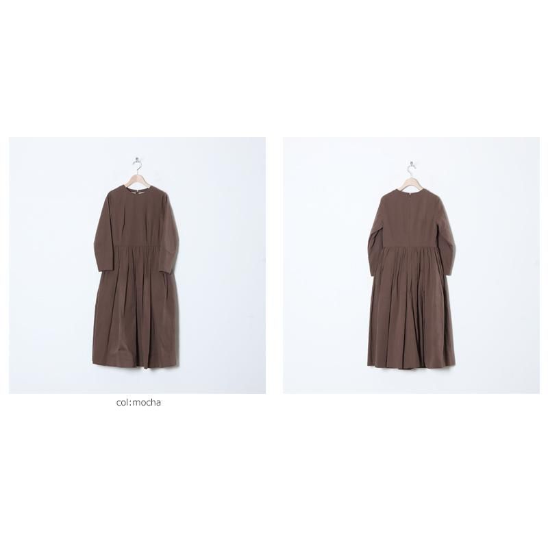 YAECA (ヤエカ) WRITE LONG SLEEVE TUCK DRESS / ライトロング
