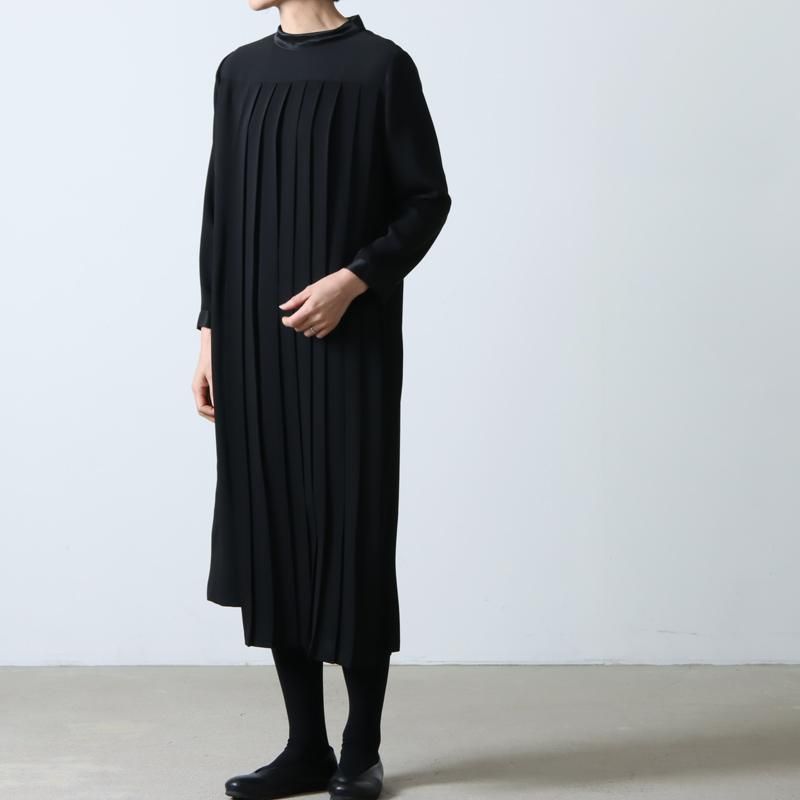 whyto (ホワイト) ASYMMETRY PLEATS DRESS / アシンメトリー