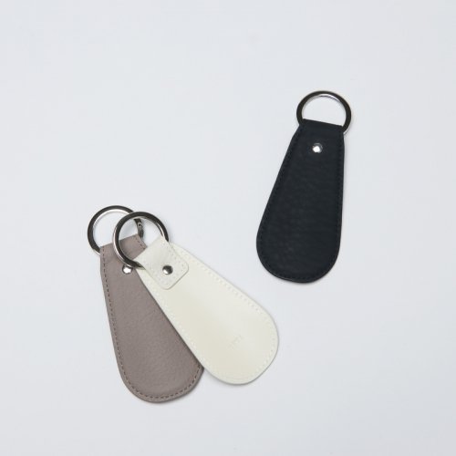 ITTI (å) HERRIE SHOEHORN KEY HOLDER / DIPLO SKY / إ꡼塼ۡ󥭡ۥ