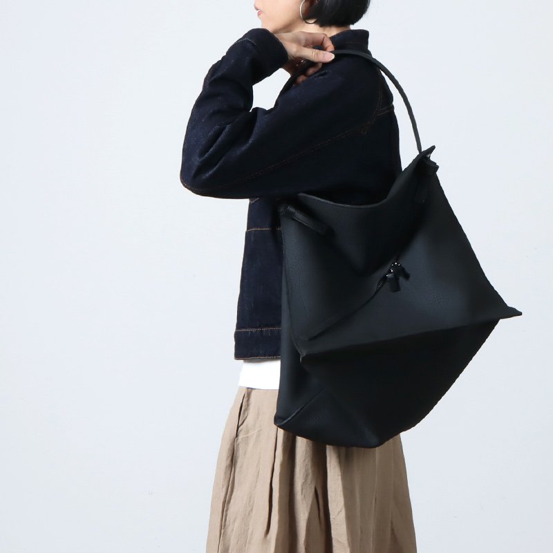 ITTI (イッチ) HERRIE BOX ONE HANDLE BAG DIPLO SKY / ヘリーボックス ...