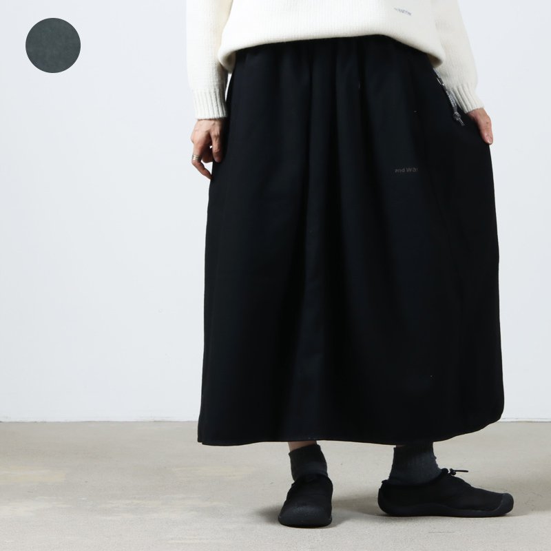 and wander (アンドワンダー) REWOOL tweed skirt / リウールツイードスカート