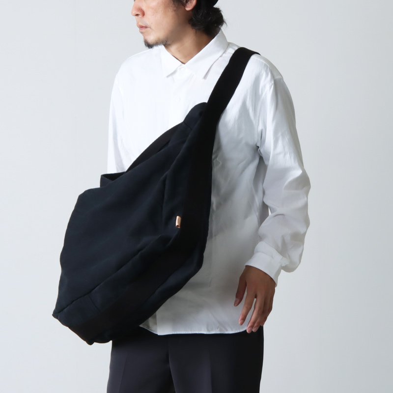 Hender Scheme (エンダースキーマ) square shoulder bag big