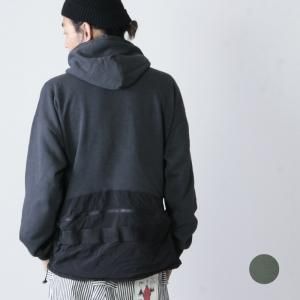 and wander (アンドワンダー) high loft fleece pullover for
