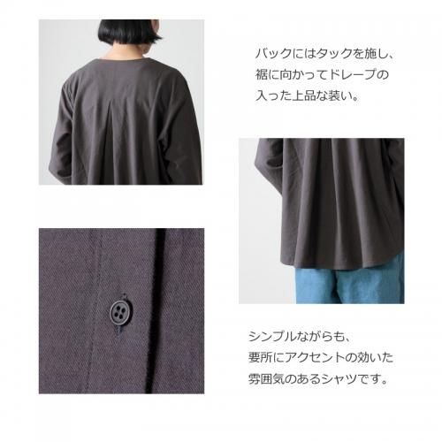 evameva (エヴァムエヴァ) cotton wool nocollar shirt