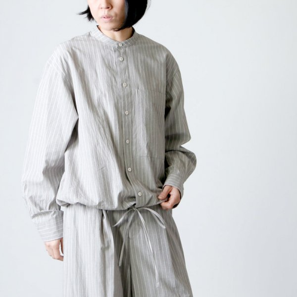 unfil (アンフィル) striped cotton snd silkpoplin drawstring shirt