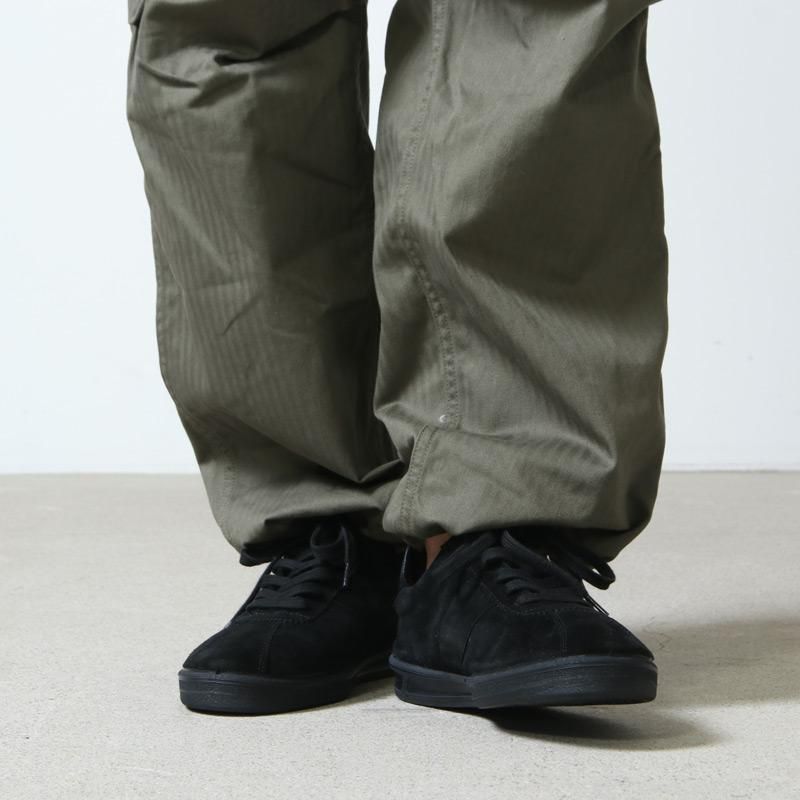 FreshService MAGNUM UNIFORM SERVICE TRAINER – unexpected store