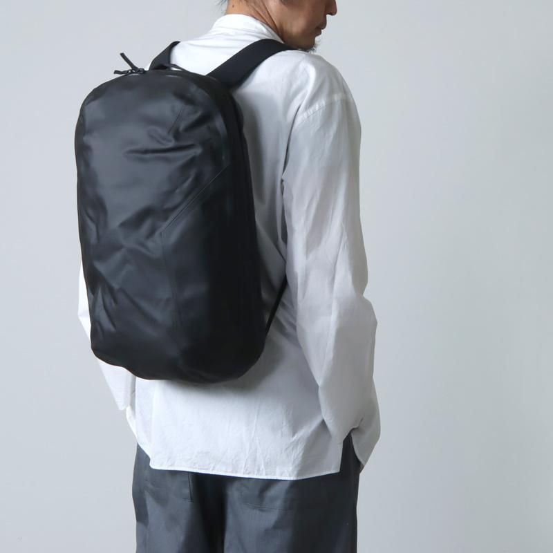 【最終値下げ】arc'teryx veilance nomin pack 新品