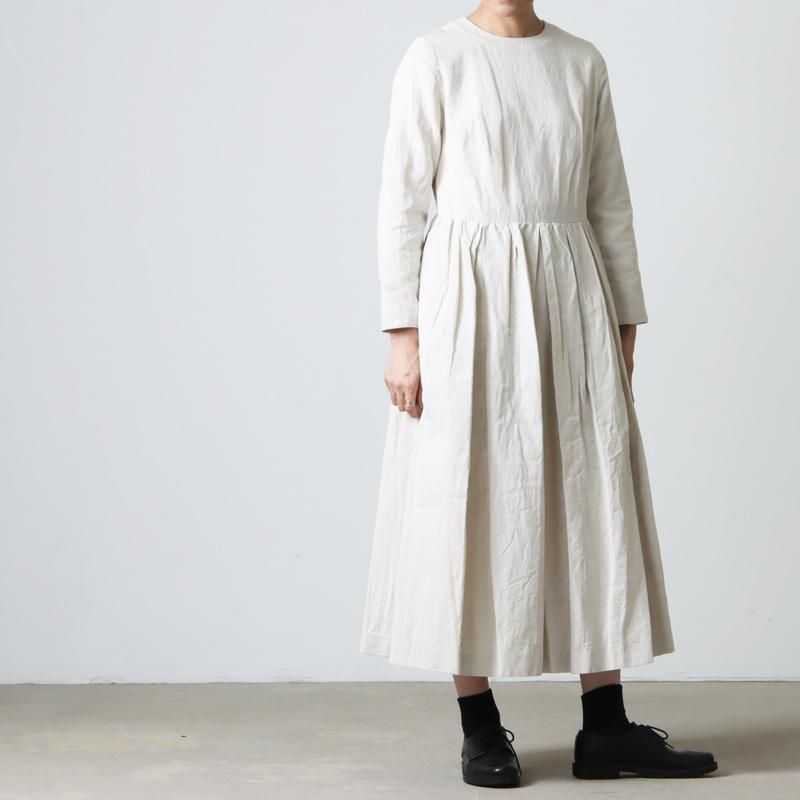 YAECA (ヤエカ) WRITE LONG SLEEVE TUCK DRESS / ライトロングスリーブタックドレス