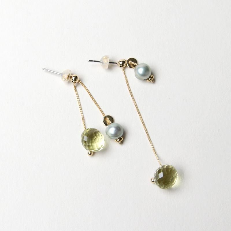 ブラスブラム　Vlas Blomme　フライングストーンピアス ブラスブラム Vlas Blomme フライングストーンピアス