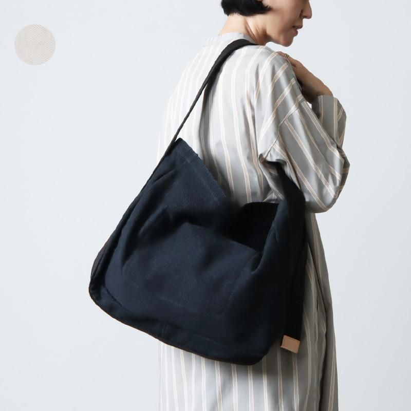 Hender Scheme (エンダースキーマ) square shoulder bag small ...