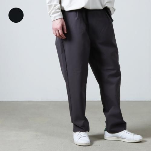 Goldwin (ゴールドウィン) One Tuck Tapered Stretch Pants