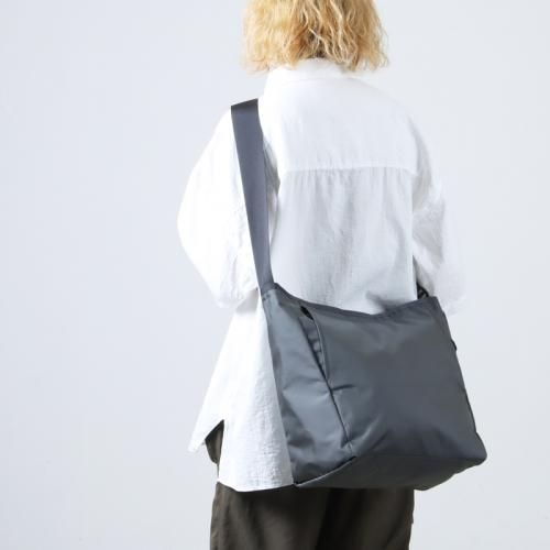 MONOLITH (Υꥹ) SHOULDER STANDARD HEXA M / ɥإ M