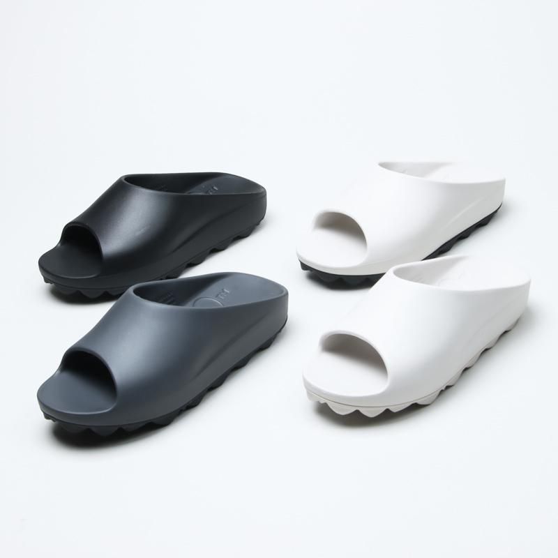 PPACO (パコ) LUX-2 AIR STUDDED SOLE / スライドサンダル